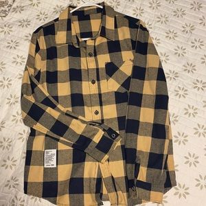 Men Button Front Plaid Flannel Shirt. Size Large.